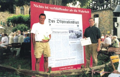 Kulturveranstaltung der LO NRW am 22. Juli 2001 auf Schloß Burg: BJO wirbt für "Das Ostpreußenblatt"